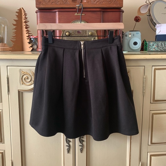 Skater Skirt - Picture 2 of 3